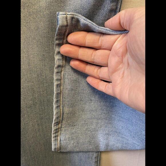 Old Navy Kicker Boot Cut Women’s Light Wash Stretch Casual Jeans Plus Sz 20 - Picture 2 of 10